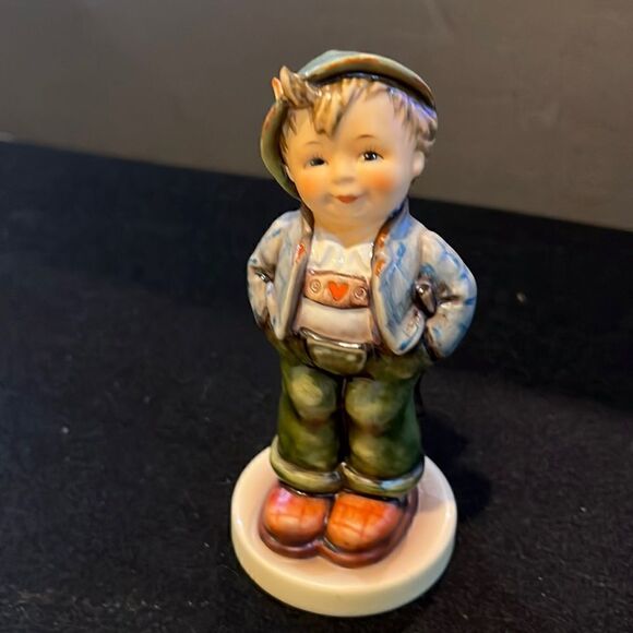 GOEBEL HUMMEL FIGURINE "HELLO WORLD" #429 HUMMEL CLUB EXCLUSIVE EDITION 1989/90 - Picture 1 of 6